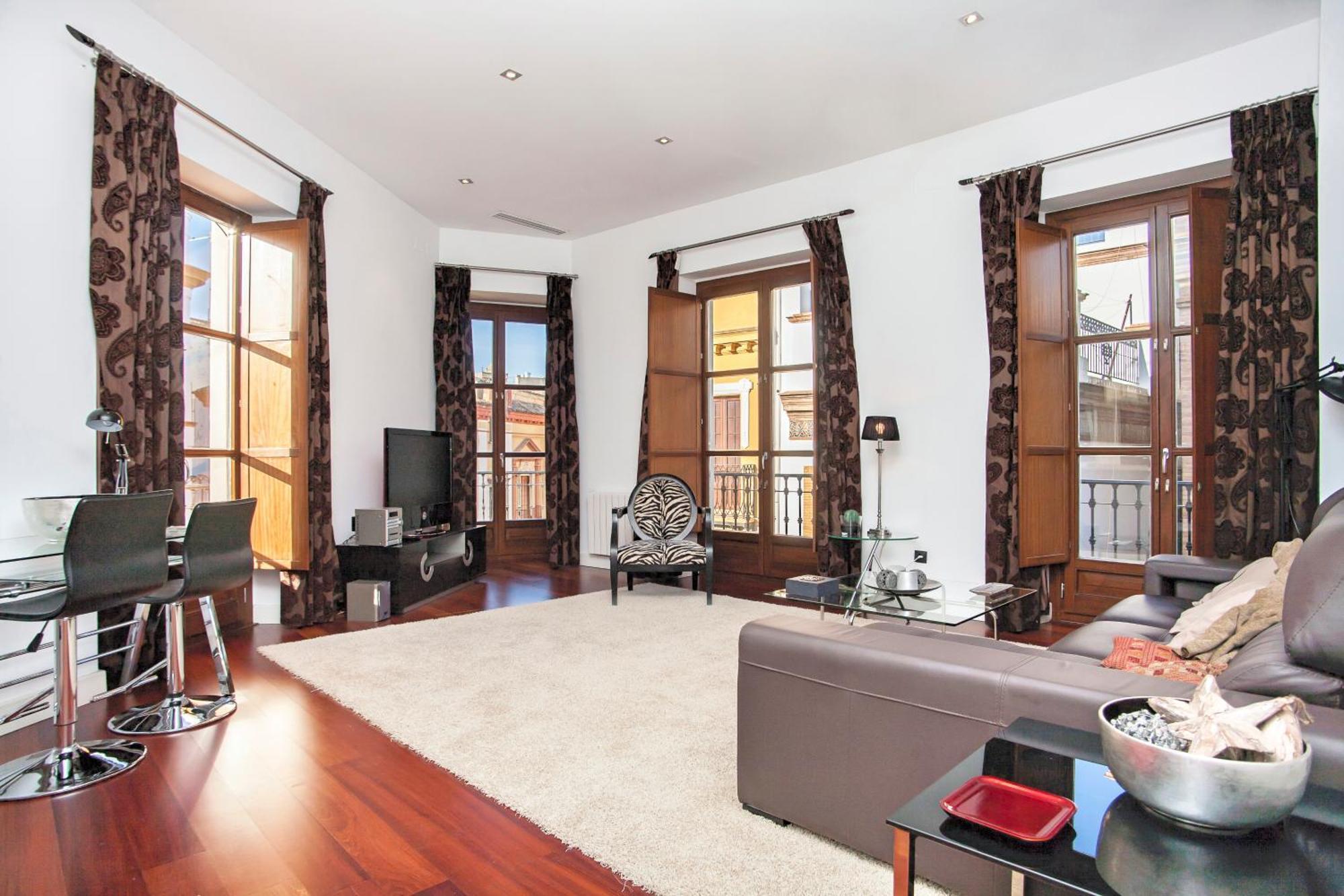 Cathedral Apartment, Upper Floor Apartment Sevilha Exterior foto