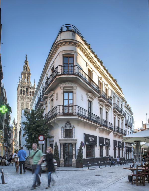 Cathedral Apartment, Upper Floor Apartment Sevilha Exterior foto